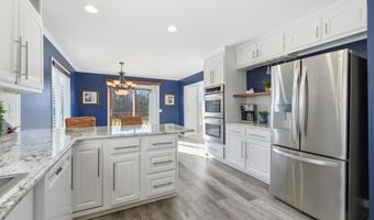 4537 W Black Oak Cir, Angola, IN 46703