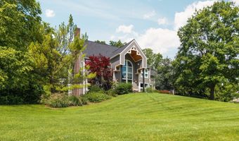 2529 Thornapple Dr, Ann Arbor, MI 48103