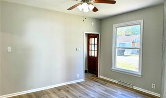 572 W Main St, Adena, OH 43901