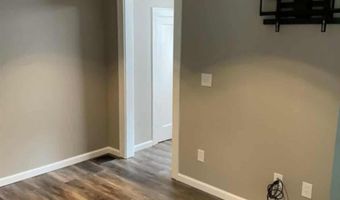 580 Indiana Ave, Aurora, IN 47001