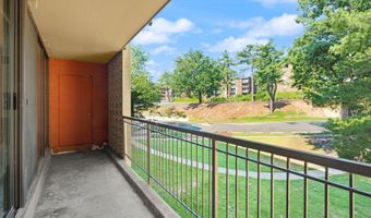 12 VAN DORN 405, Alexandria, VA 22304