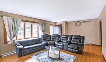 1821 4th Ave NE, Austin, MN 55912
