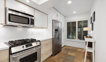 964 Intrepid Ct, Del Mar, CA 92014