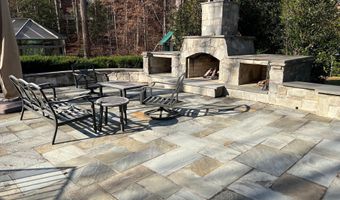 9049 HOLLY LEAF Ln, Bethesda, MD 20817