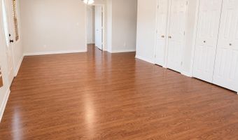 135 Pine Grove Ave, Biloxi, MS 39531