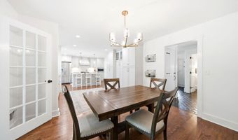 2400 Anchor Way, Anchorage, KY 40223