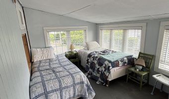 112 Limewood Ave, Branford, CT 06405
