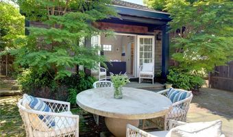 27 William St, Newport, RI 02840