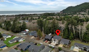1096 1098 NE 12TH Ave, Rockaway Beach, OR 97136