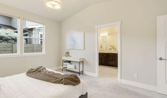 20693 SE Cougar Peak Dr, Bend, OR 97702