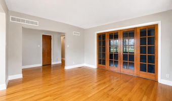635 Lonedell Rd, Arnold, MO 63010
