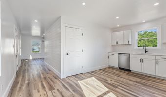 100 Court St, Alfred, ME 04002