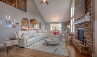 823 155th Cir, Basehor, KS 66007