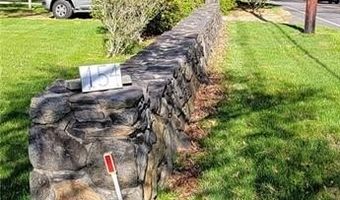 154 Essex Rd, North Kingstown, RI 02852