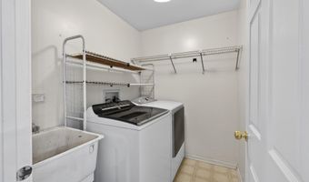 9 EATON Pl, Bear, DE 19701