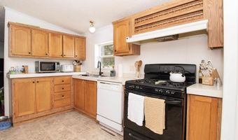 108 Harrison St, Albion, IN 46701