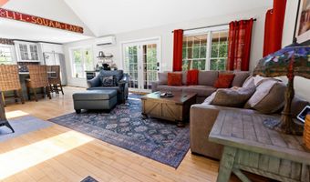 10 Rocky Top Ln, Ashland, NH 03217