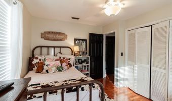 1009 Douglas Dr, Bainbridge, GA 39819