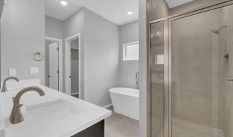 445 Davis Greenwood Ct, Sinton, TX 79821