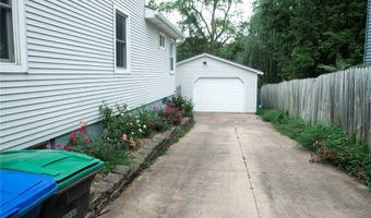 4020 Douglas Ave, Des Moines, IA 50310