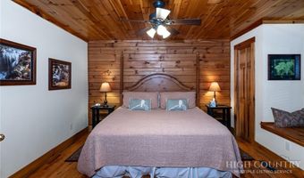 4533 Laurel Creek Rd, Banner Elk, NC 28604