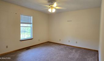 324 Circle R Dr, Benton, TN 37307