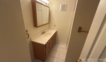 5967 Noah St, Chubbuck, ID 83202