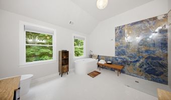 80 Skytop Rd, Andover, NJ 07860