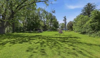 338 N Main St, Amherst, WI 54406