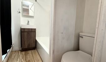 16 Barnes Ave, Utica, NY 13502