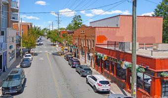 4017 Plaza Row Ct, Charlotte, NC 28205