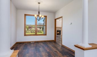 521 Ridgewood Dr, Antioch, IL 60002