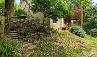 103 Village Pointe Ln, Asheville, NC 28803