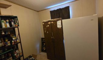 536 E Silverwood Ln, Benson, AZ 85602