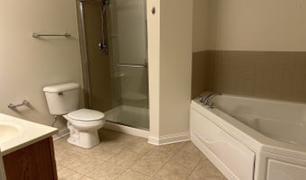 3400 N Old Arlington Heights Rd 202, Arlington Heights, IL 60004