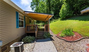 709 Waugh Branch Rd, Barboursville, WV 25504