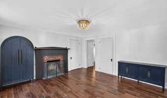 105 South St, Barre, MA 01005