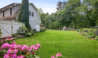 202 Mansfield Ave, Darien, CT 06820