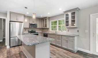 21 WILDE Gln, Albrightsville, PA 18210