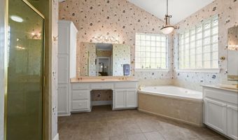 1532 Plantation Oak Dr, Baton Rouge, LA 70810