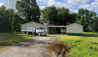 809 W 9th St, Baxter Springs, KS 66713