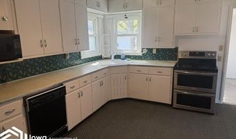 500 7th St, Armstrong, IA 50514