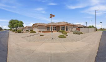 3220 E GLENEAGLE Dr, Chandler, AZ 85249