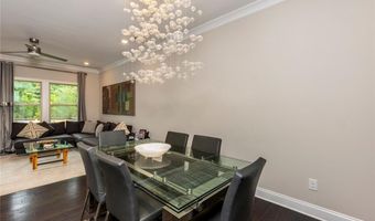 1616 Prestwick Ln, Dunwoody, GA 30338
