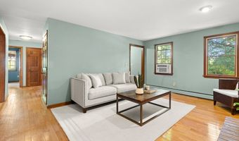 31 Kimball Rd, Amesbury, MA 01913