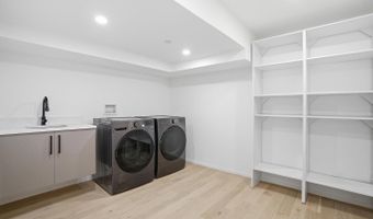 7502 NEVIS Rd, Bethesda, MD 20817