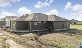 2308 E Brek St, Brandon, SD 57005