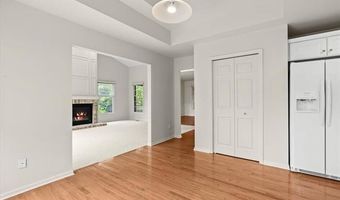 4870 LYTHAM Ln, Ann Arbor, MI 48103