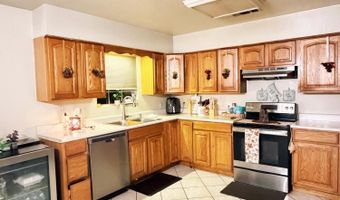 2318 Algerita St, Carlsbad, NM 88220