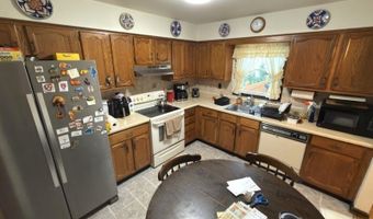 48 Byram Ave, Andover, NJ 07801